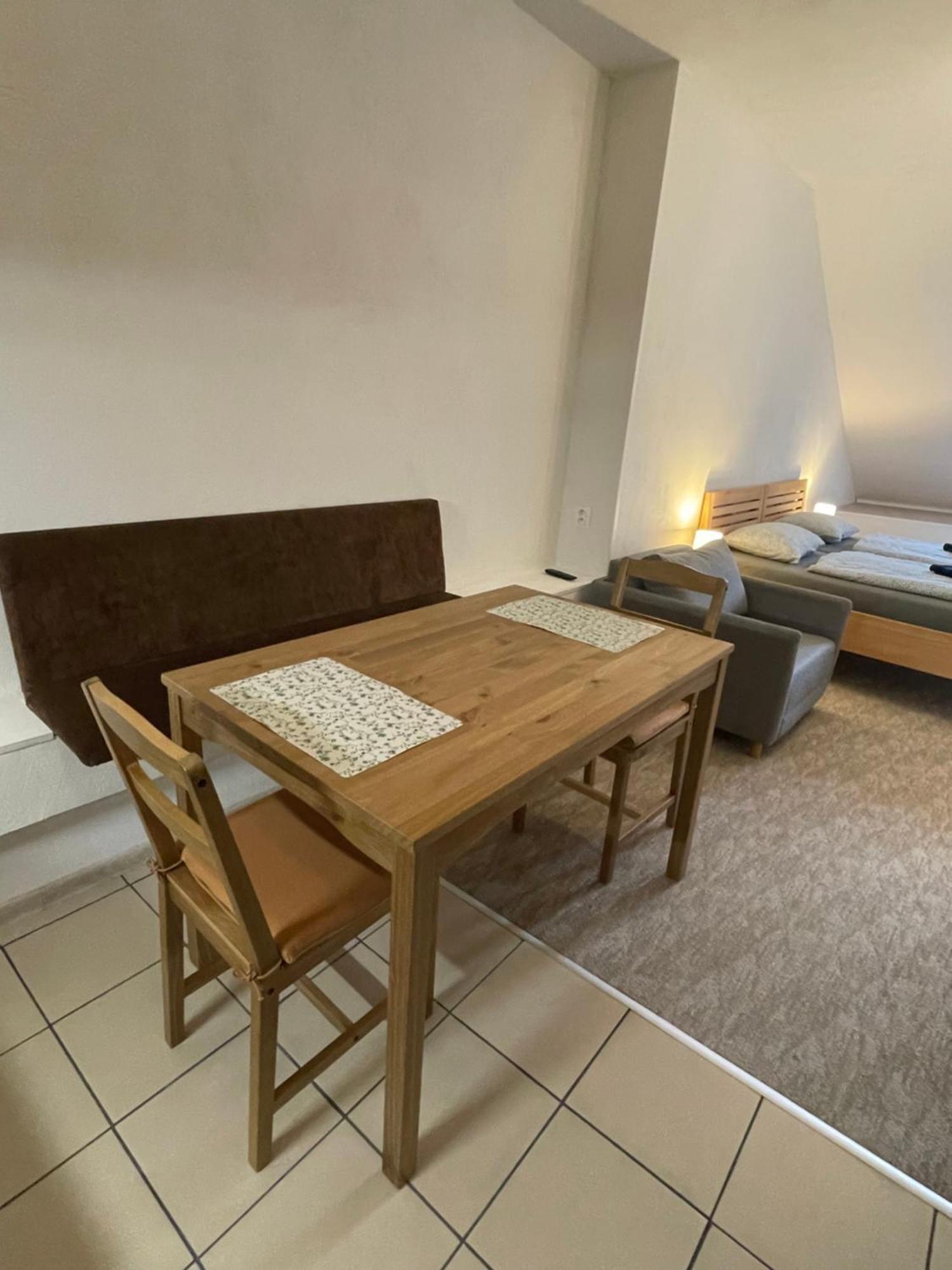 Maison d'hôtes Zu Hause à Vrbov Chambre photo